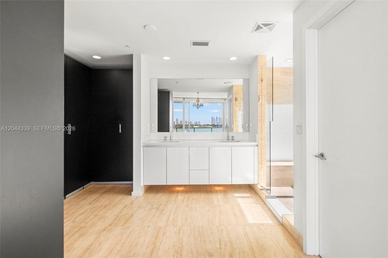 1470 16th St , Unit 401, Miami Beach, FL 33139 Photo