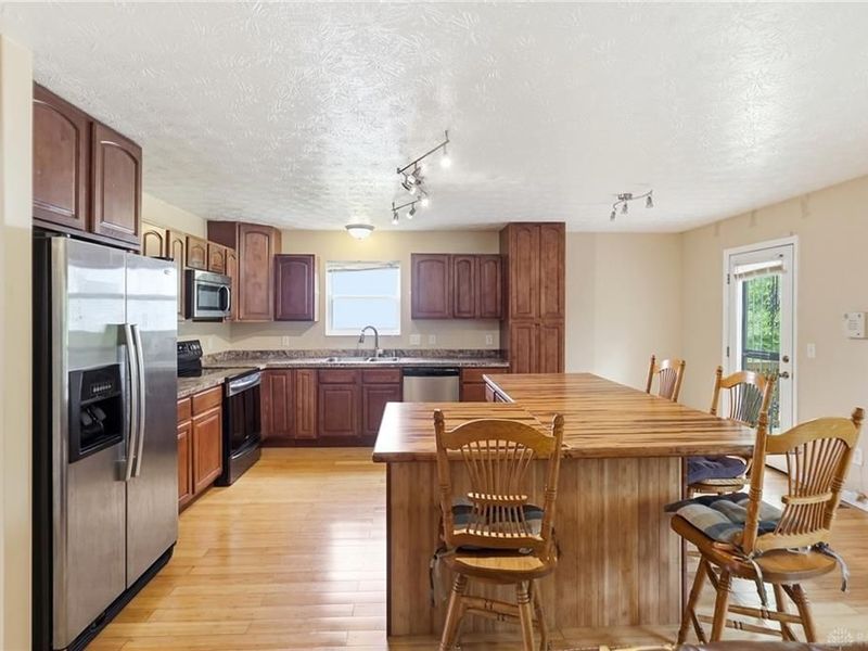 5757 Ericsson Way, Trotwood, OH 45426 Photo 22