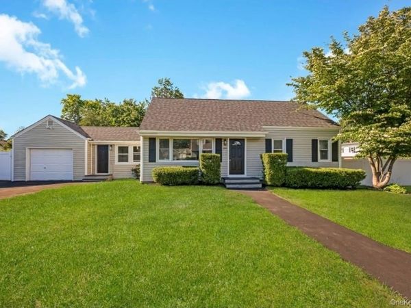 200 4th Avenue , East Northport, NY 11731