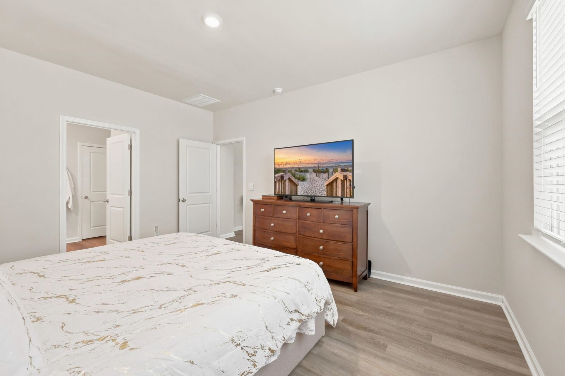 8093 Bear Claw Way Photo 21