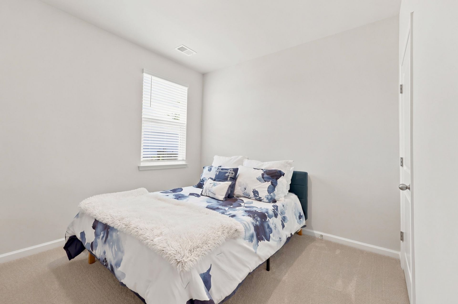 8093 Bear Claw Way Photo 26