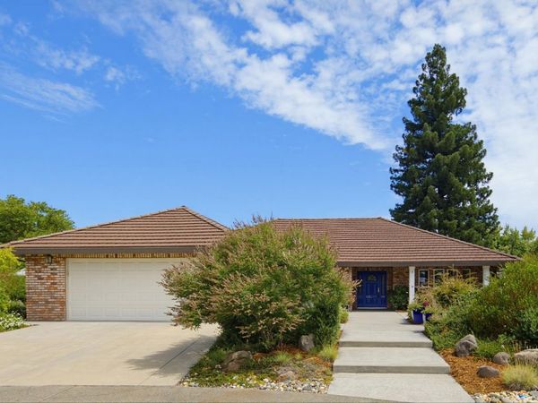 1102 Drake Ct, Roseville, CA 95661