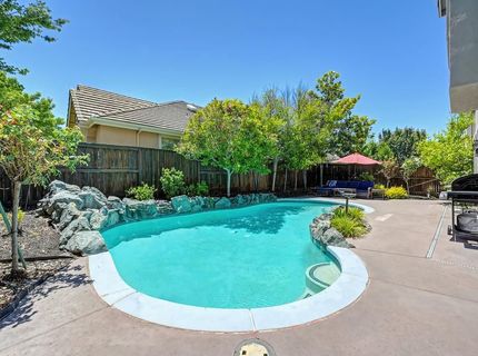 1685 Halverson Ct, Folsom, CA 95630 Photo