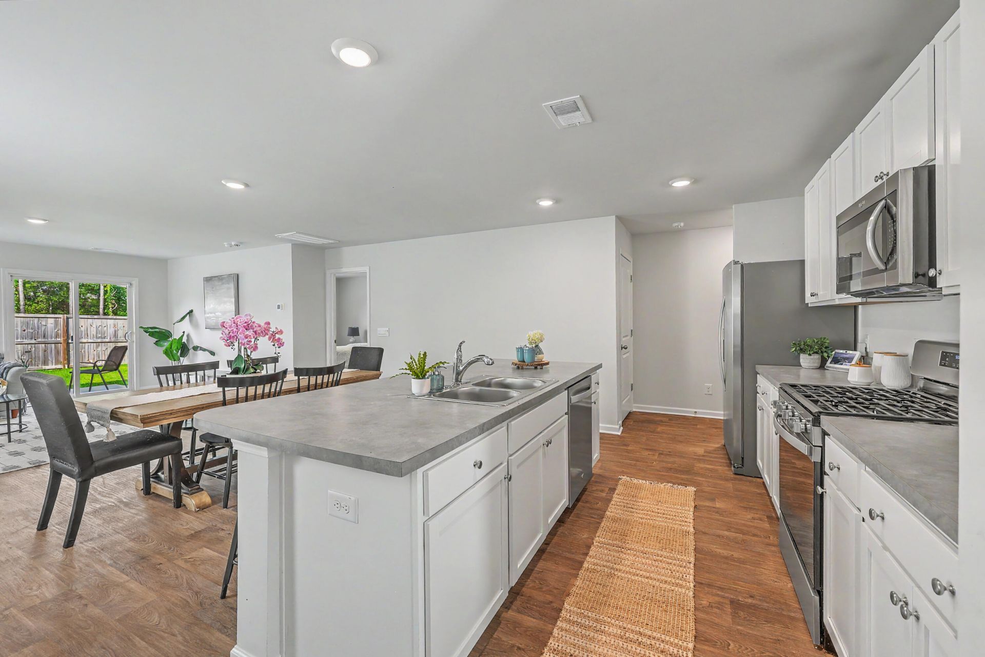 200 Sweet Cherry Lane Photo 9