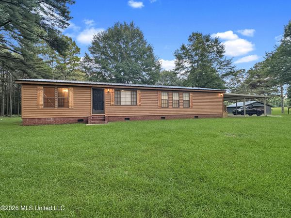 704 Pinola Braxton Road, Braxton, MS 39044