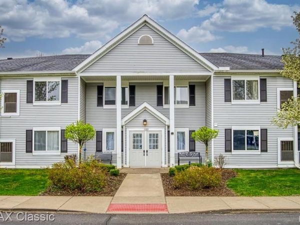 1155 S Lake Drive, Novi, MI 48377
