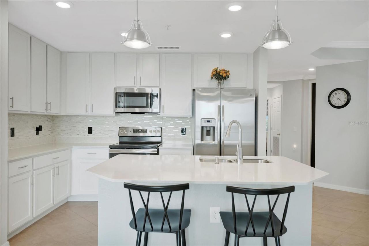 1020 Tidewater Shores Loop, Unit 208, Bradenton, FL 34208 Photo