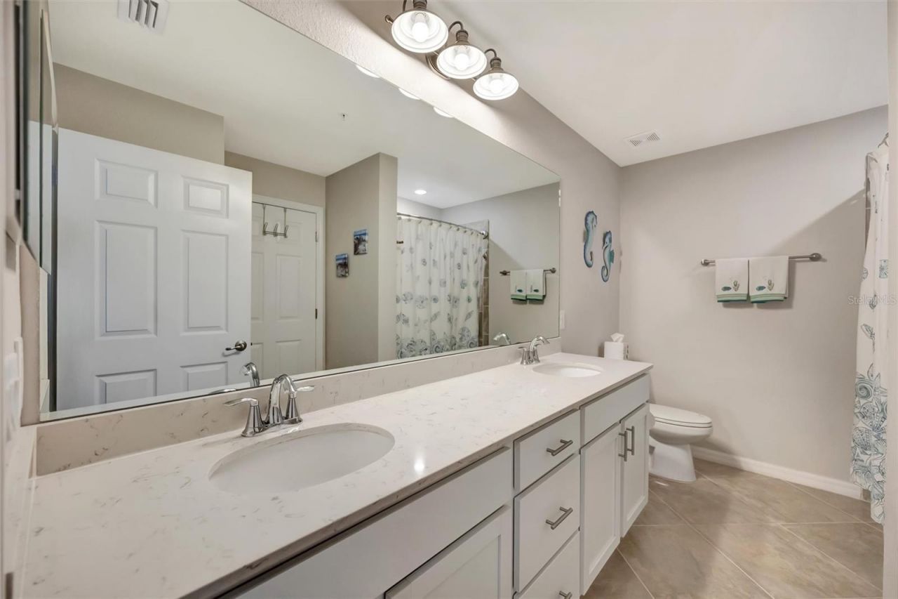 1020 Tidewater Shores Loop, Unit 208, Bradenton, FL 34208 Photo