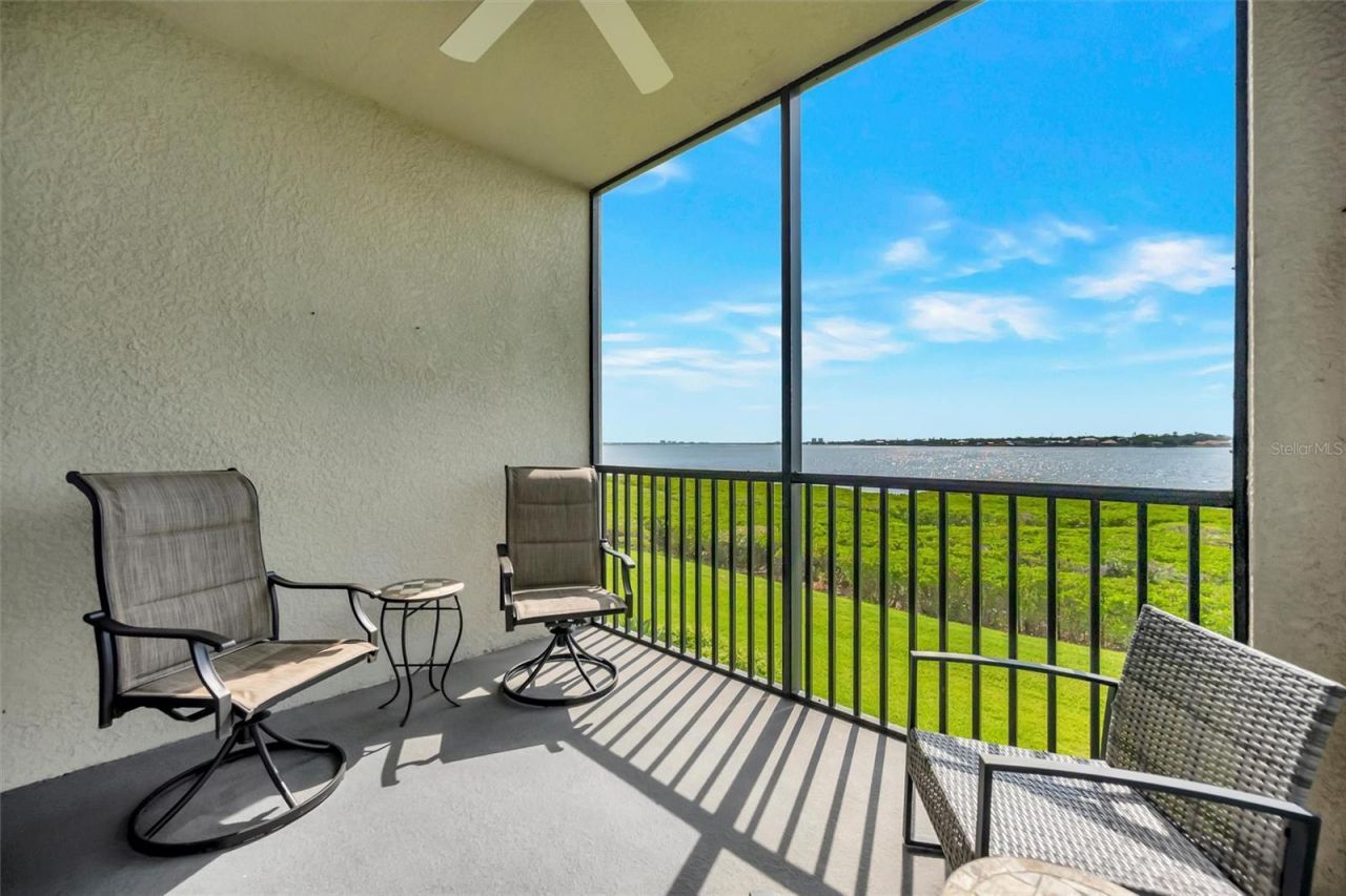 1020 Tidewater Shores Loop, Unit 208, Bradenton, FL 34208 Photo