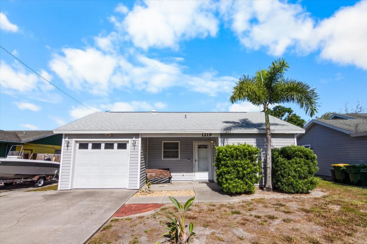 1219 Mackeral Avenue, Sarasota, FL 34237 Photo