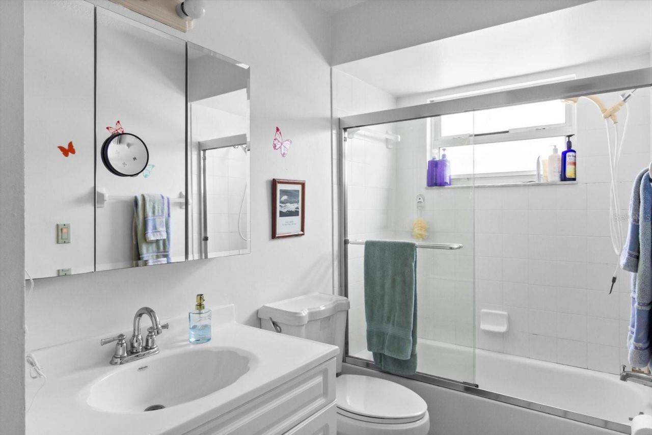 1219 Mackeral Avenue, Sarasota, FL 34237 Photo