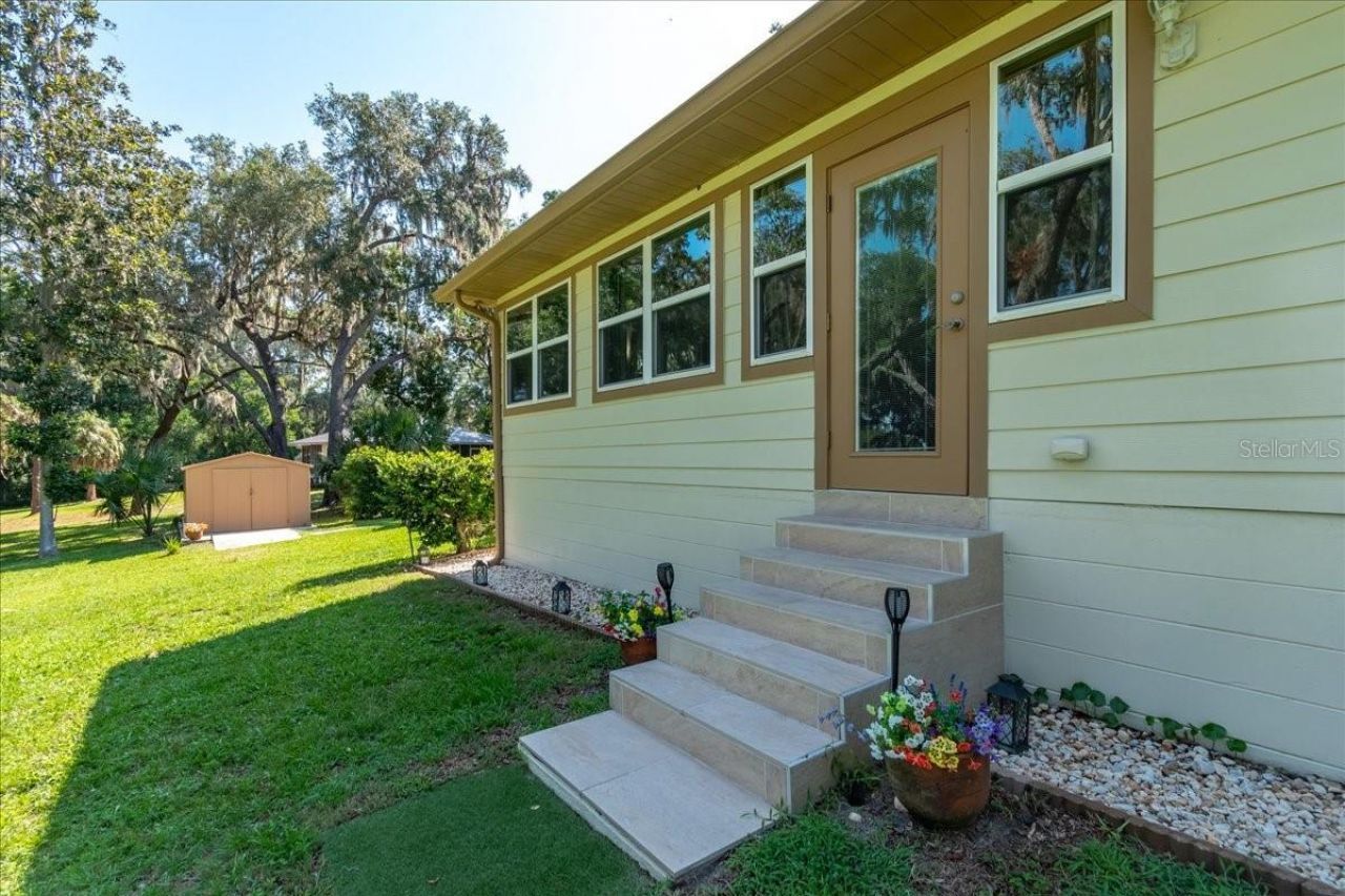 10522 SE 146th Terrace Road, Ocklawaha, FL 32179 Photo