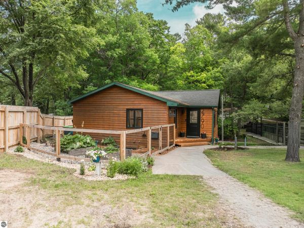 2790 Hobbs Highway S, Traverse City, MI 49696