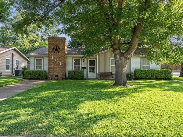 301 Dee Lane, Arlington, TX 76011