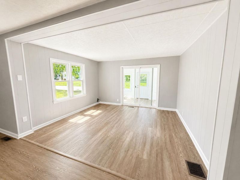 344 N State Street, West Mansfield, OH 43358 Photo 5
