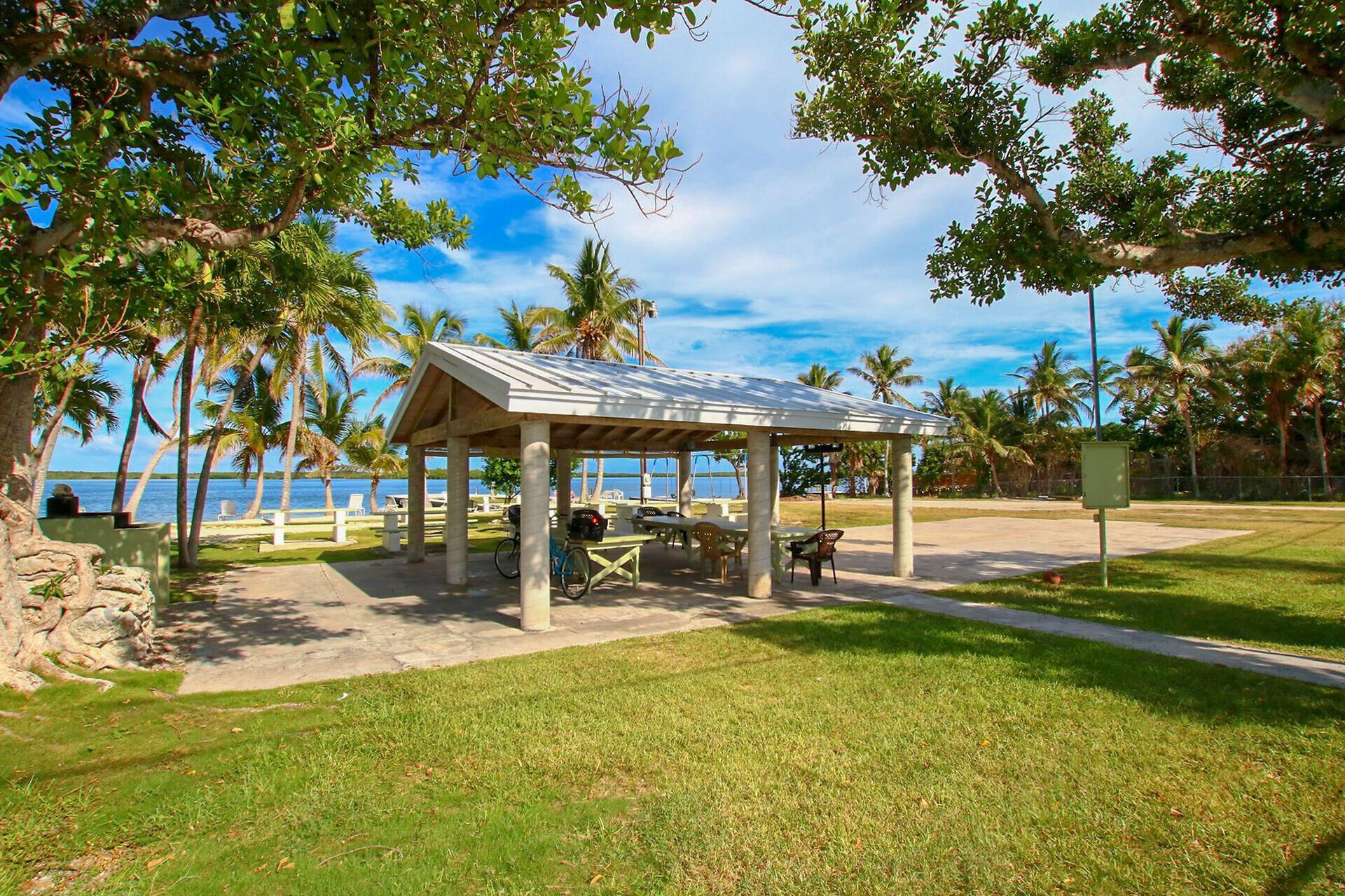 19 SE Marlin Avenue, Key Largo, FL 33037 Photo