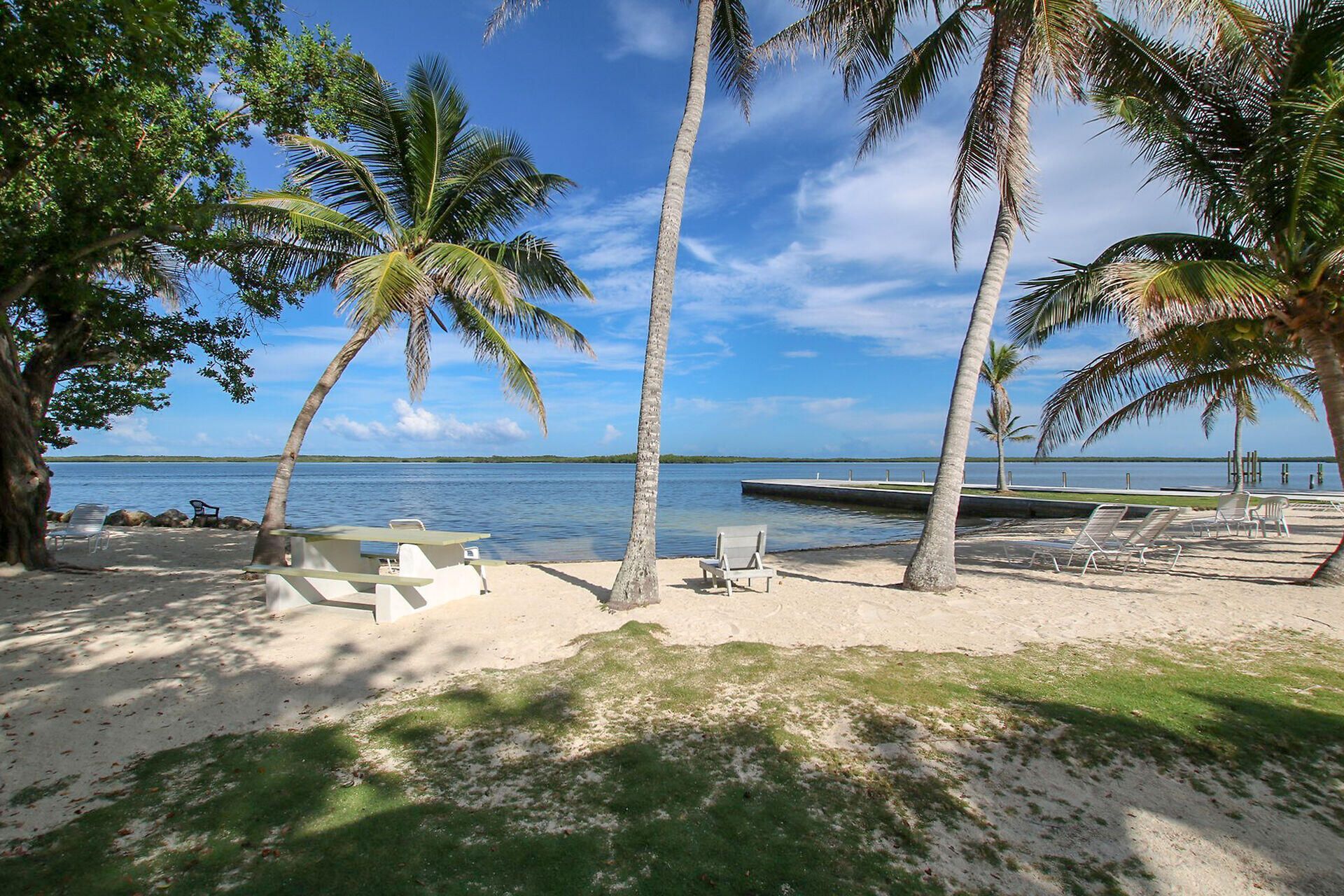 19 SE Marlin Avenue, Key Largo, FL 33037 Photo
