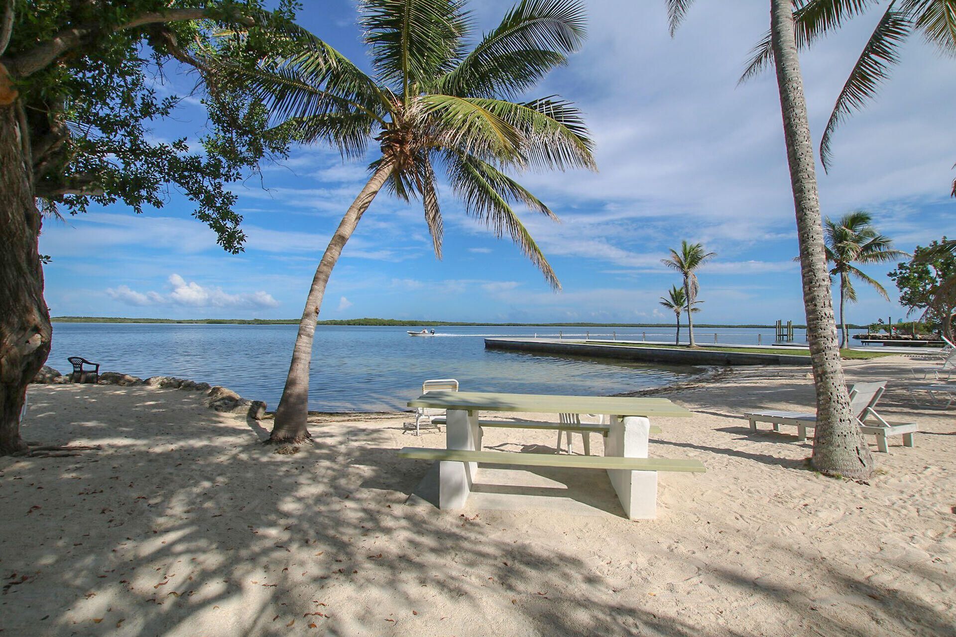19 SE Marlin Avenue, Key Largo, FL 33037 Photo