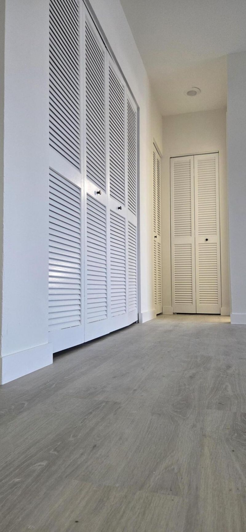 1980 S Ocean Drive, Unit 22c, Hallandale Beach, FL 33009 Photo