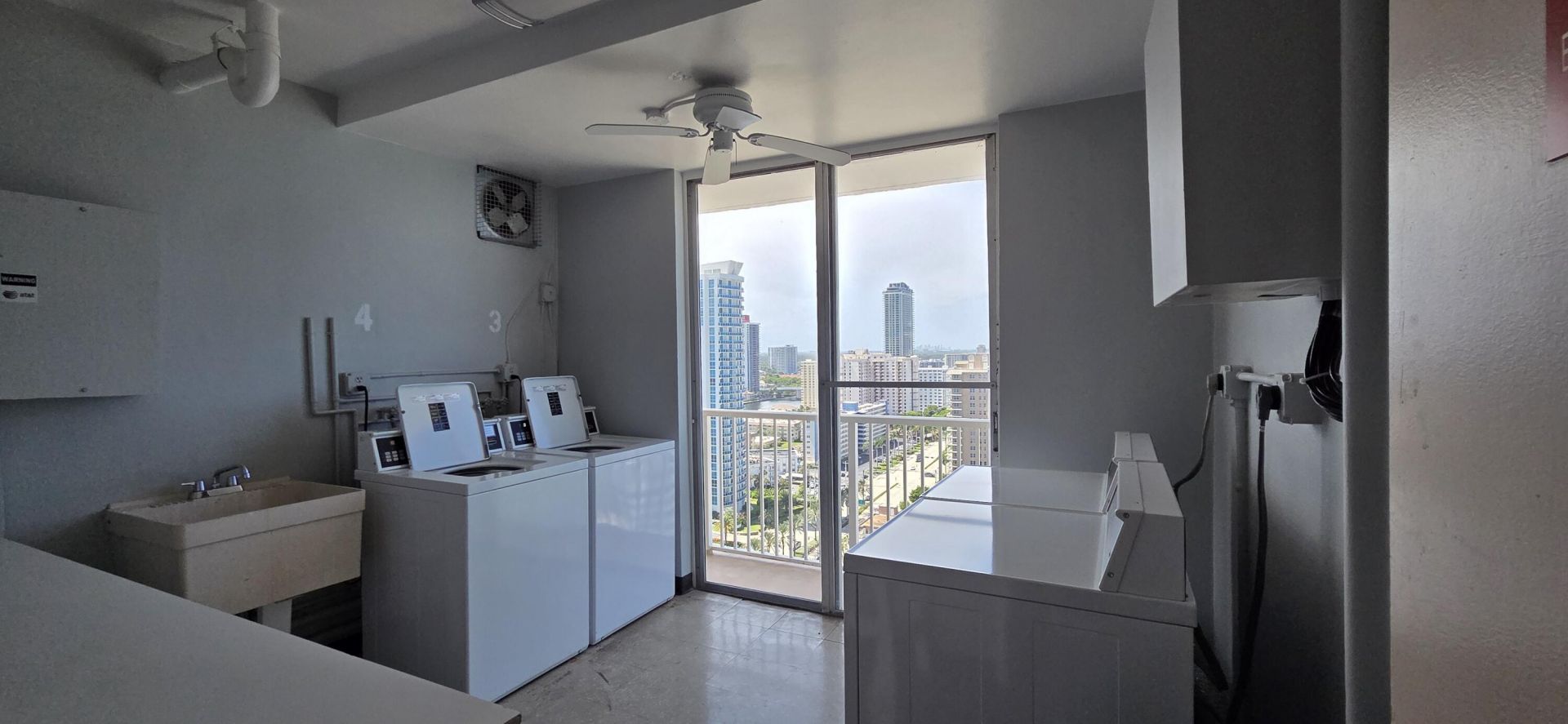 1980 S Ocean Drive, Unit 22c, Hallandale Beach, FL 33009 Photo