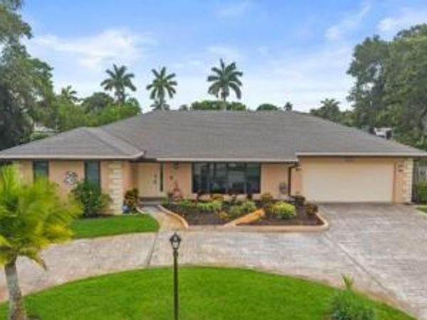 2409 SW 27th Avenue, Fort Lauderdale, FL 33312