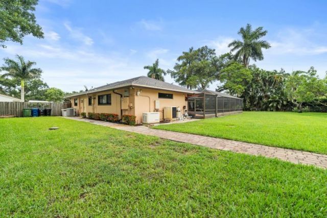 2409 SW 27th Avenue, Fort Lauderdale, FL 33312 Photo