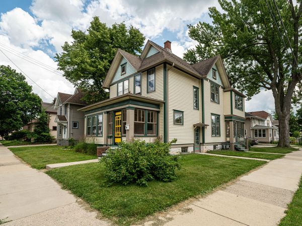 421 Central Ave, Unit 123&12, Waukesha, WI 53186