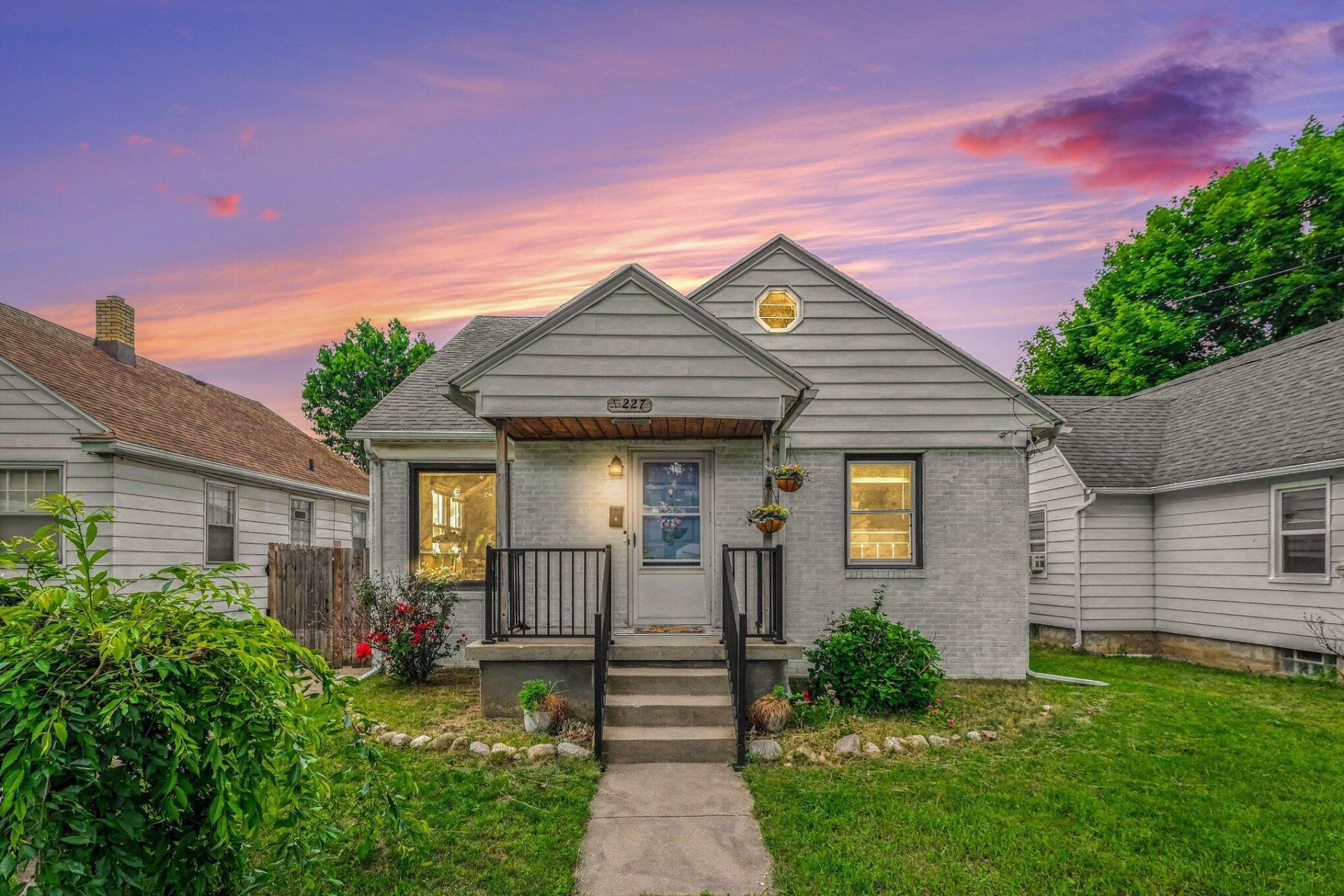 227 Leyden Avenue Sw, Grand Rapids, MI 49504 Main Photo