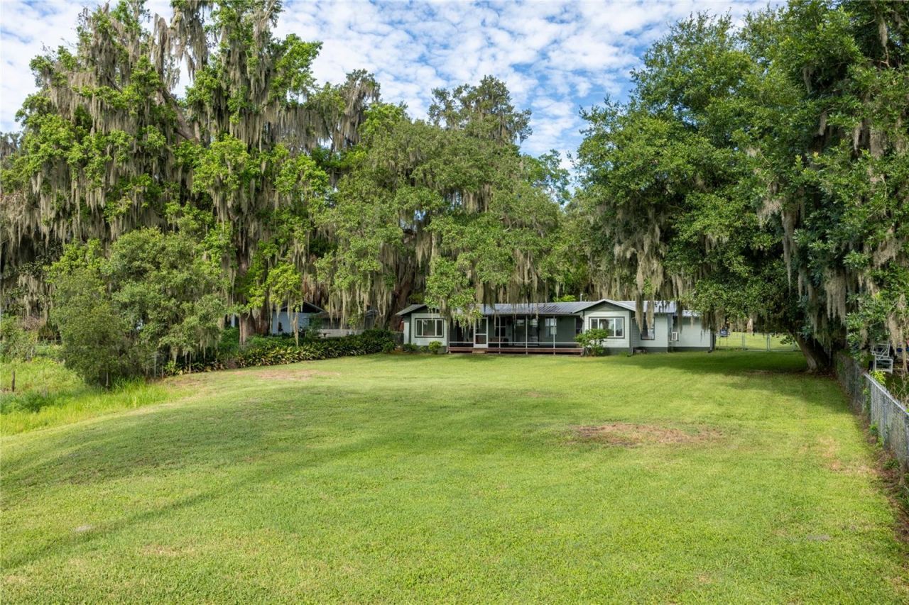 7521 NE 222nd Street , Melrose, FL 32666 Photo