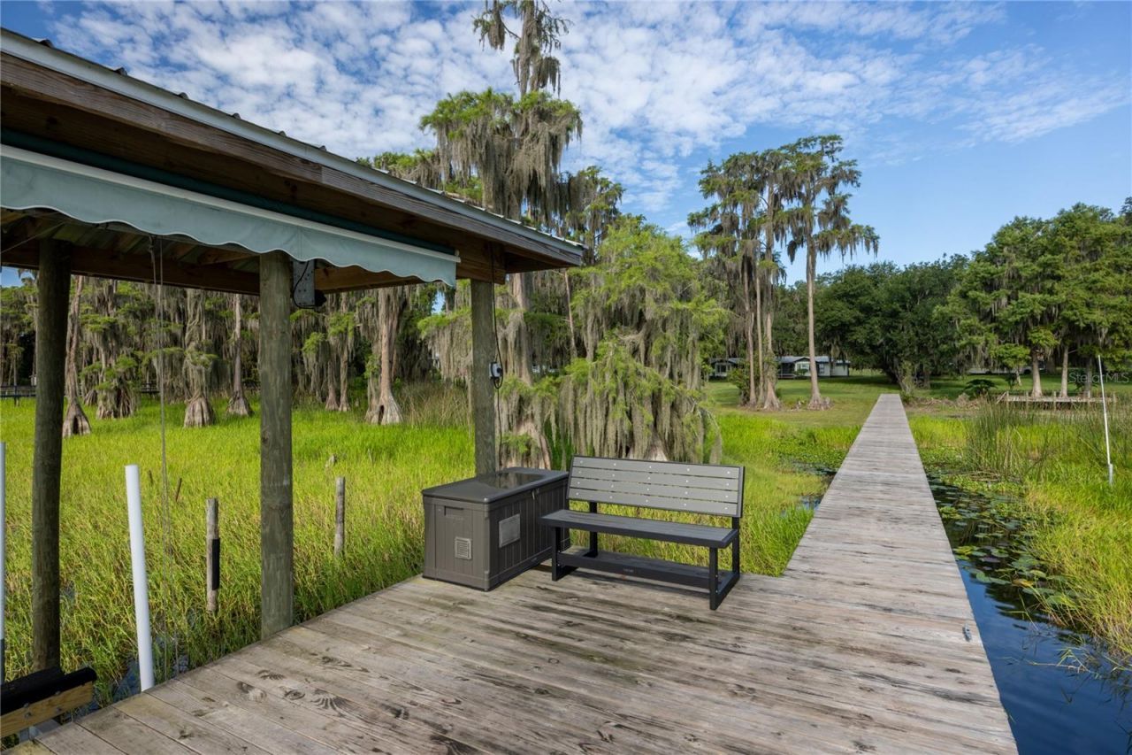 7521 NE 222nd Street , Melrose, FL 32666 Photo