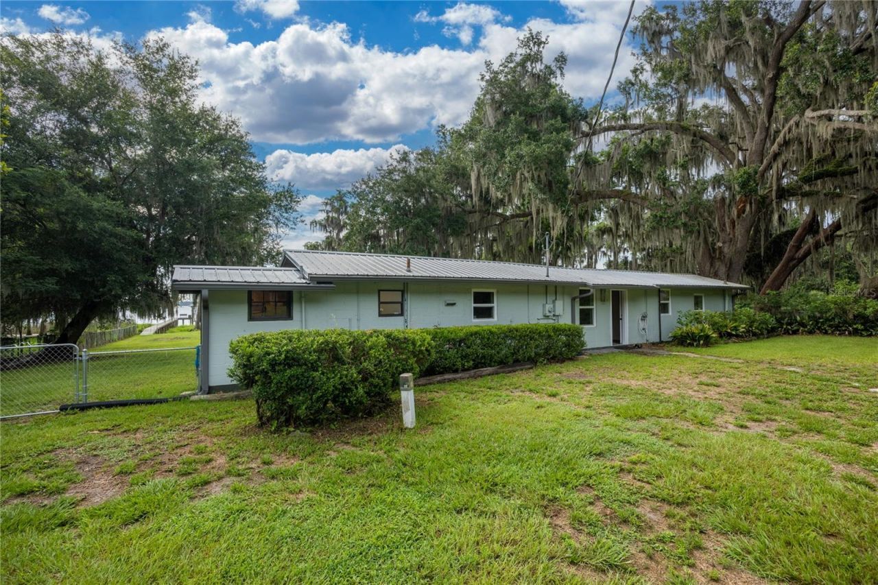 7521 NE 222nd Street , Melrose, FL 32666 Photo