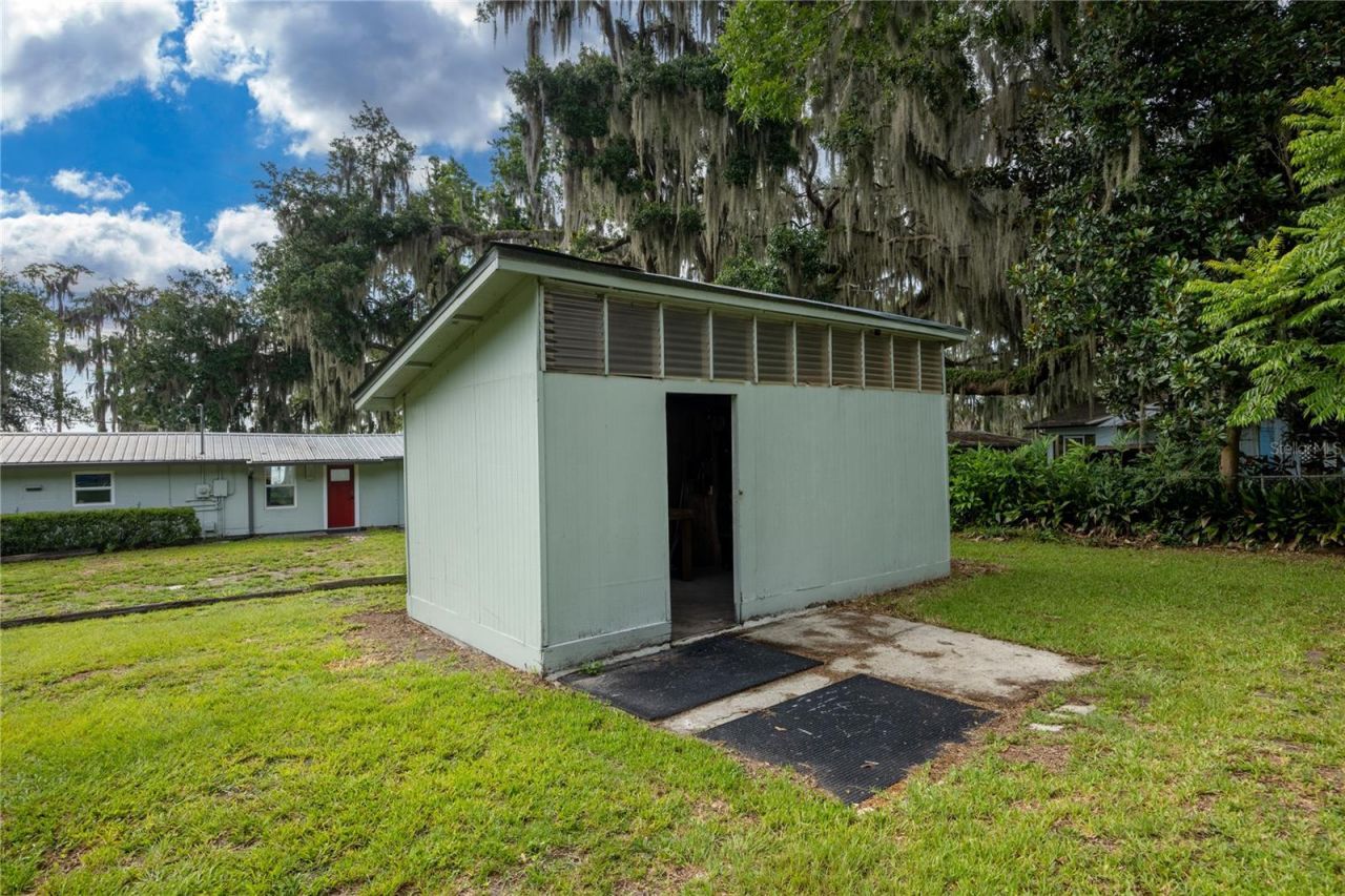 7521 NE 222nd Street , Melrose, FL 32666 Photo