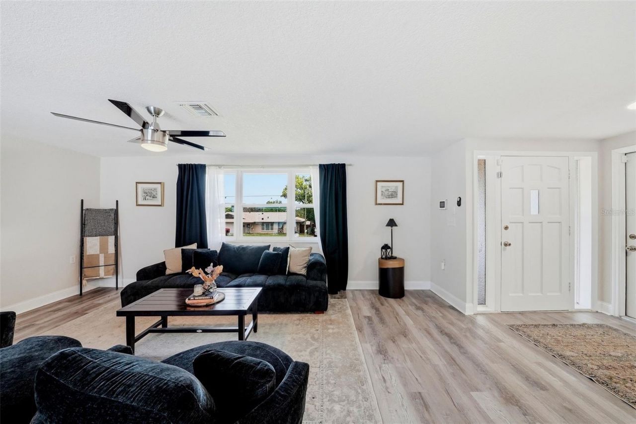 6072 Airmont Drive, Spring Hill, FL 34606 Photo