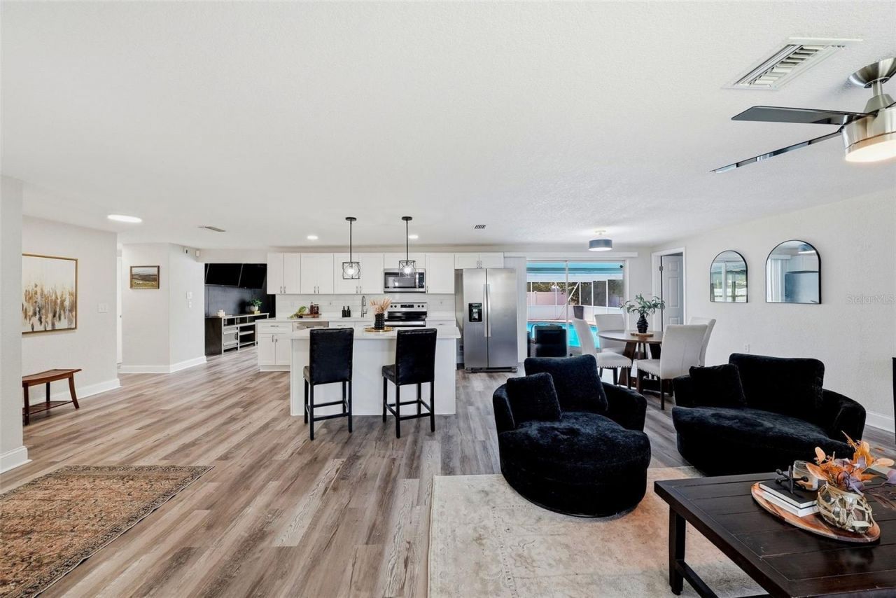 6072 Airmont Drive, Spring Hill, FL 34606 Photo