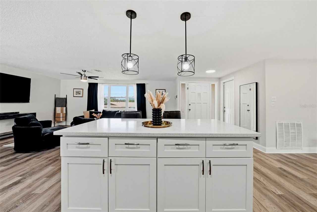 6072 Airmont Drive, Spring Hill, FL 34606 Photo