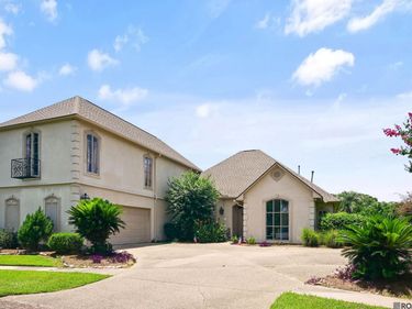 16924 Sunset Point Ct, Baton Rouge, LA 70816