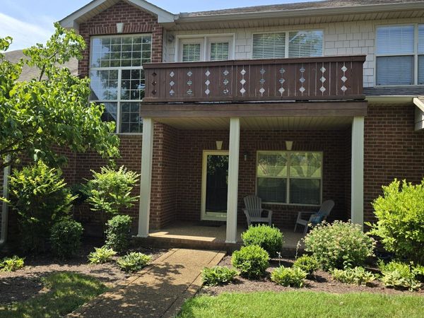 105 Cashmere Dr, Thompsons Station, TN 37179