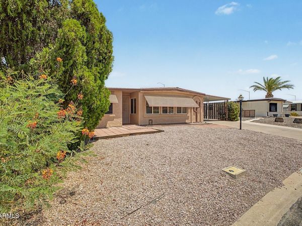 8210 E CALYPSO Avenue, Mesa, AZ 85208