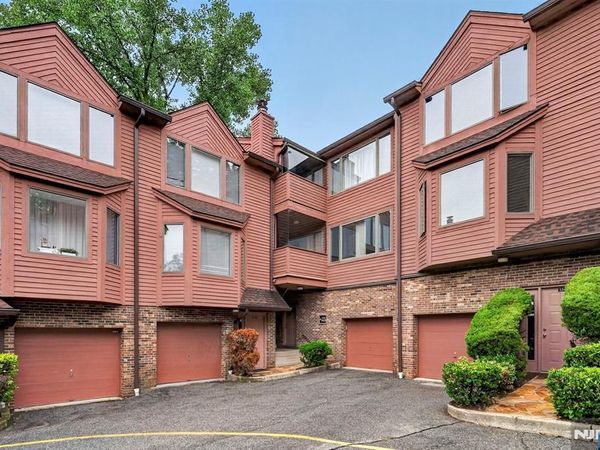 224B Washington Avenue, FORT LEE, NJ 07024