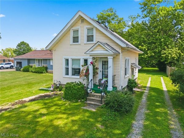 127 Avon Belden Road , Avon Lake, OH 44012