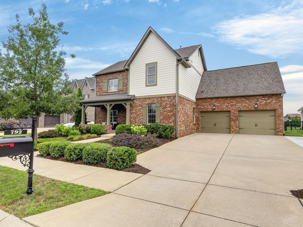 792 Plowson Rd , Mount Juliet, TN 37122