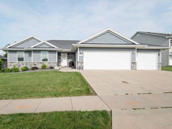 2619 Millstone Drive, Dubuque, IA 52002