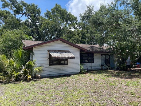 1311 S BRINK AVENUE , SARASOTA, FL 34239