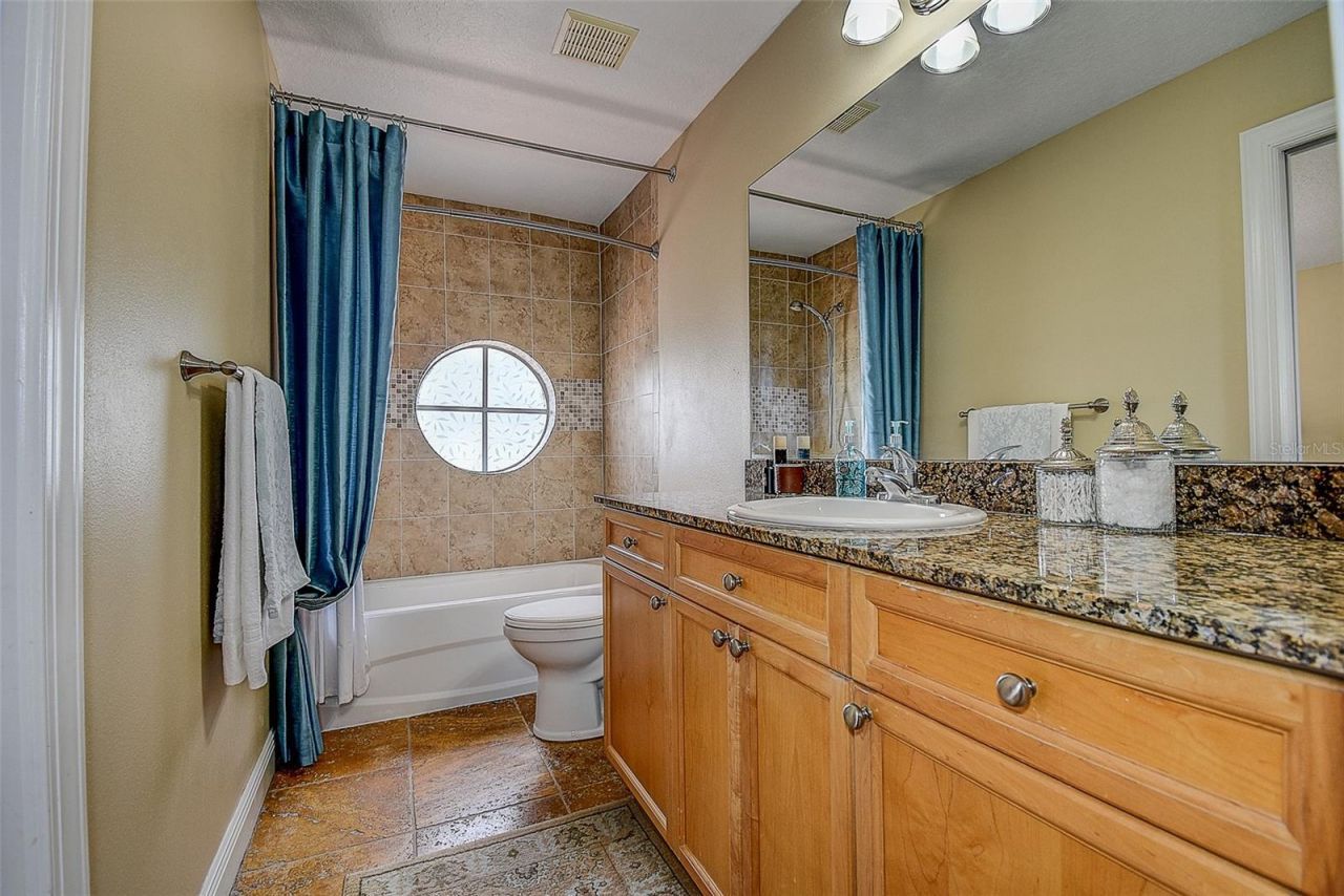 256 Valencia Circle, Saint Petersburg, FL 33716 Photo