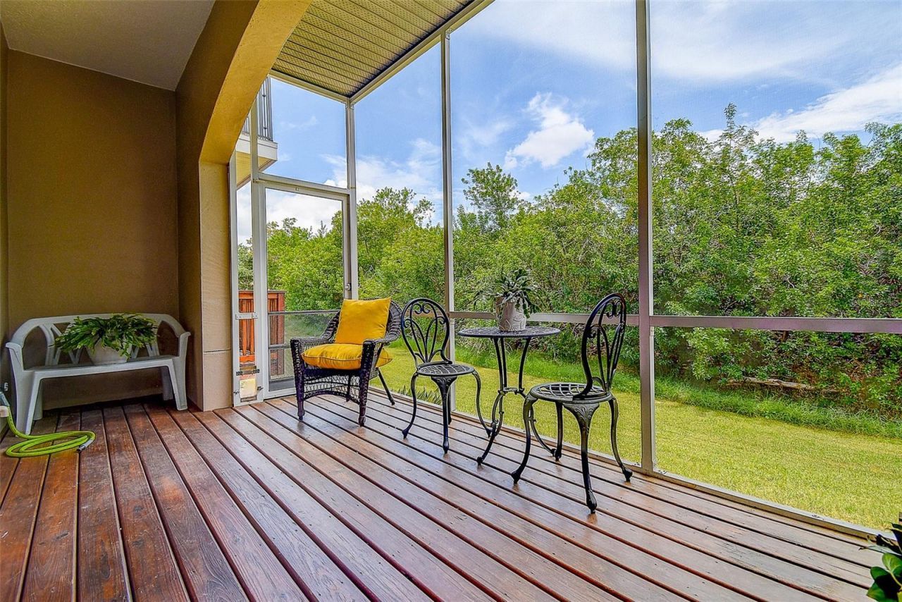 256 Valencia Circle, Saint Petersburg, FL 33716 Photo