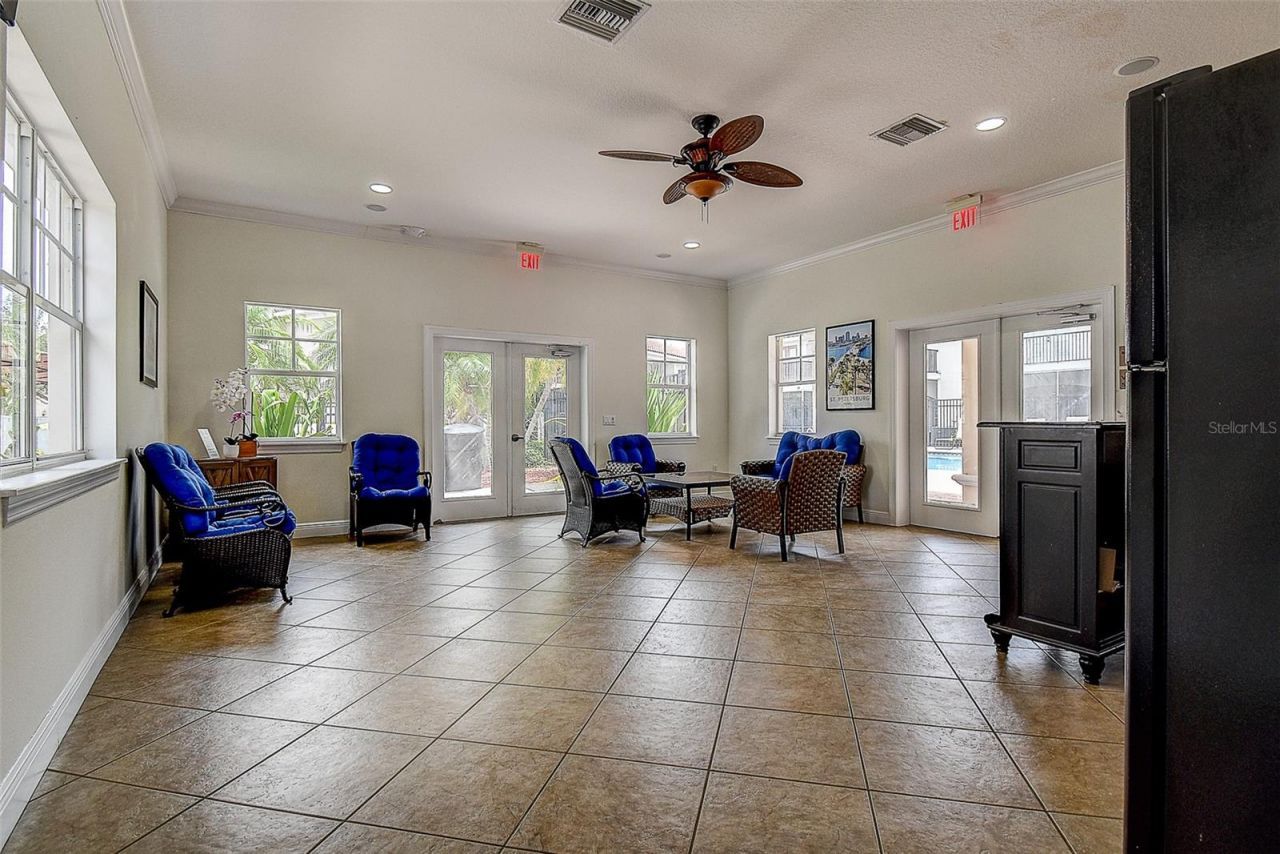 256 Valencia Circle, Saint Petersburg, FL 33716 Photo