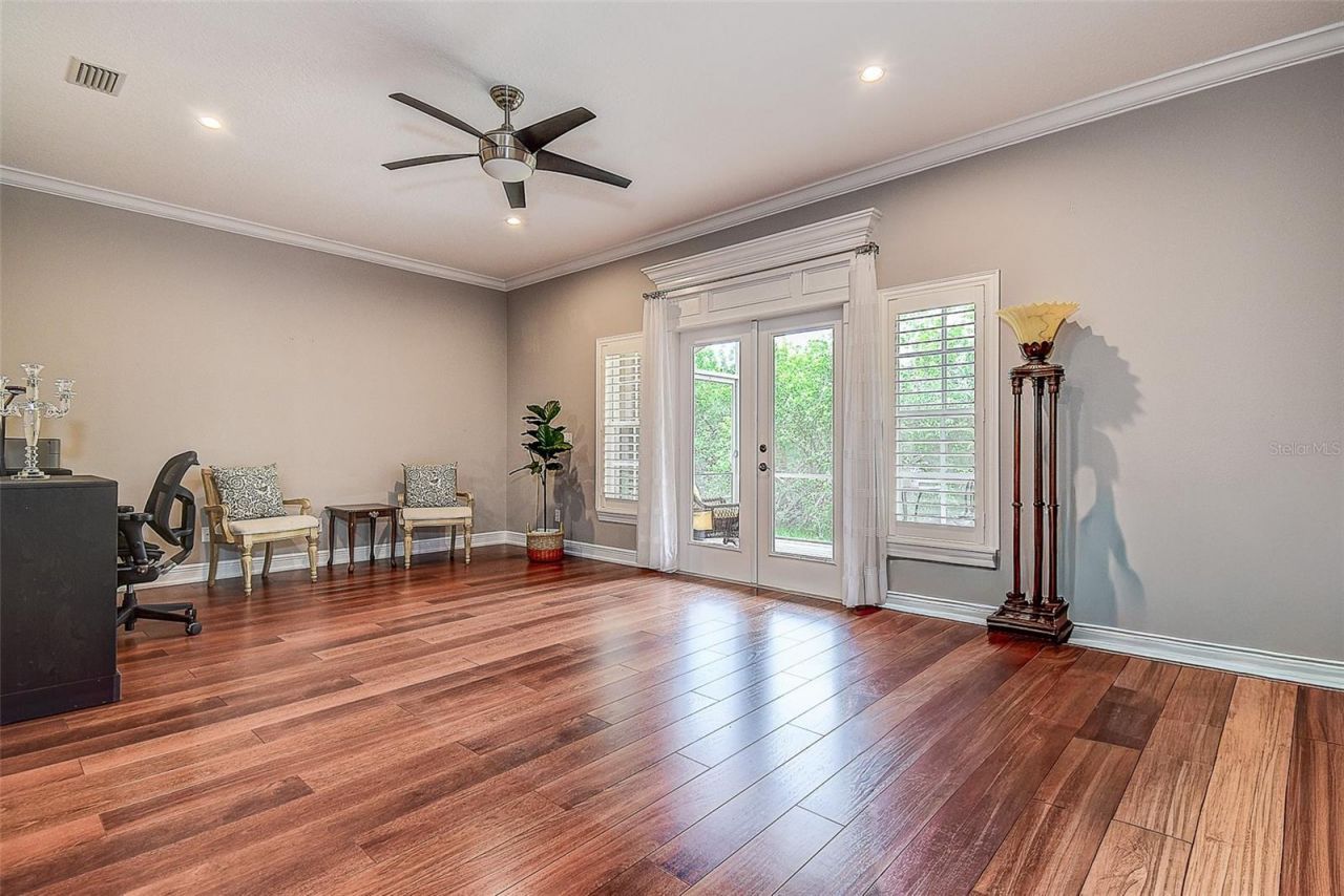 256 Valencia Circle, Saint Petersburg, FL 33716 Photo