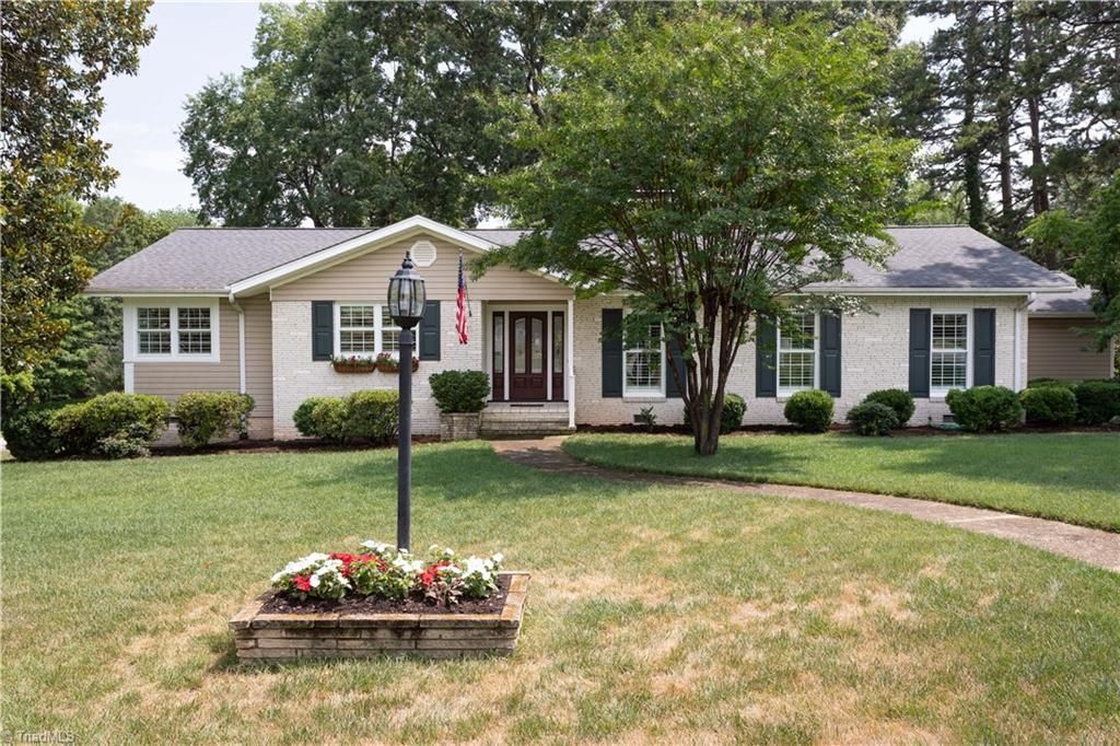612 Hilltop Drive, Lexington, NC 27292 Main Photo
