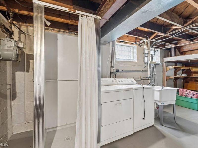 14519 Orchard Park Avenue, Cleveland, OH 44111 Photo 33