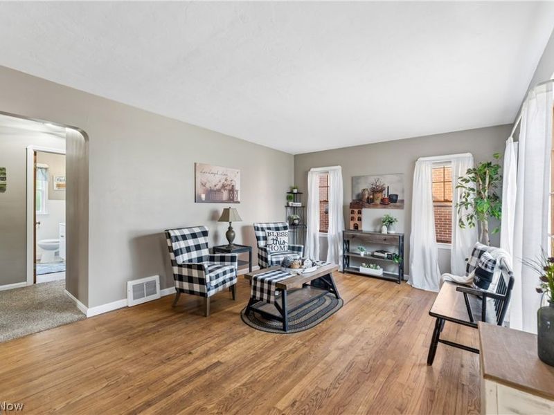 14519 Orchard Park Avenue, Cleveland, OH 44111 Photo 4